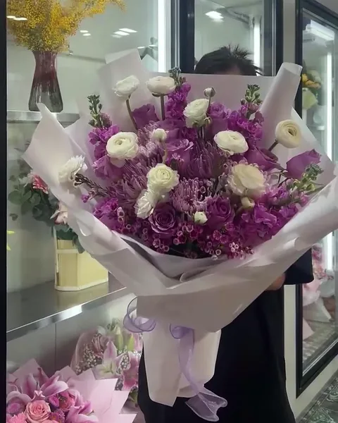 A purple and lilac mix of flowers